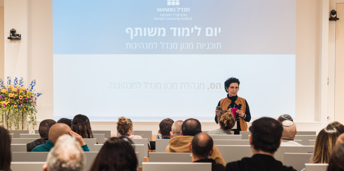 Yael Hess, the Institute’s director, welcomes the fellows (Photo: Simanim Productions)